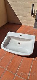 Lavabo in ceramica