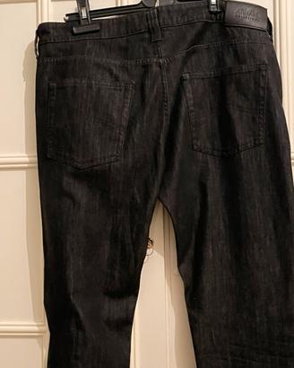 Pantaloni jeans