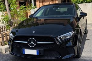 Mercedes-Benz A180 Sedan