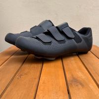 scarpe spinning SHIMANO con attacchi