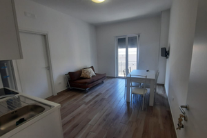 Appartamento centralissimo 5 min a piedi dal mare