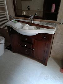 mobile e specchiera bagno 