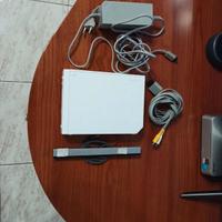 Nintendo Wii bianca + barra + alimentatore + video