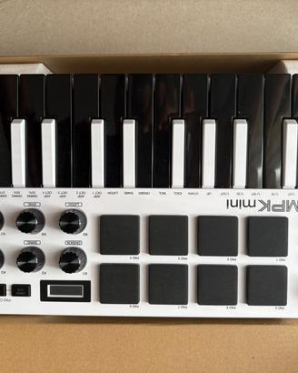 Tastiera akai professional