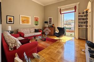 5 LOCALI A NAPOLI