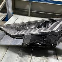 FANALE SX MATRIX AUDI Q8 (DANNEGGIATO)