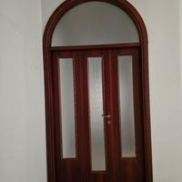 porta in legno effetto noce