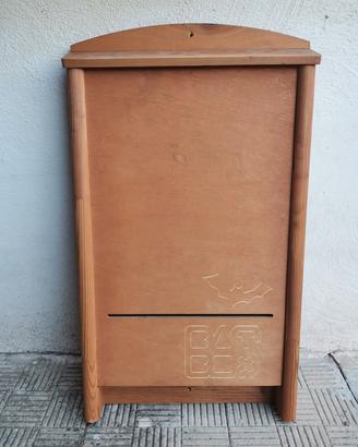 Bat Box: casa per i pipistrelli. 