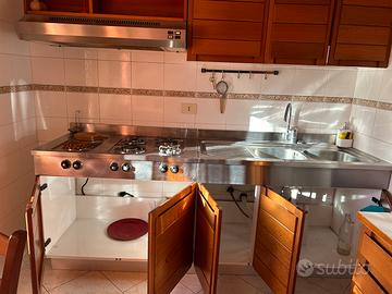 Cucina 250 e due credenze