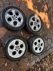 Cerhi originali Alfa Romeo 147 con pneumatici