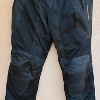 Pantaloni da moto con protezioni
