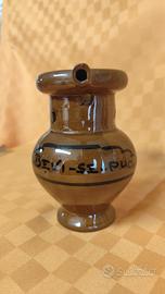 brocca marrone scuro bevi se puoi