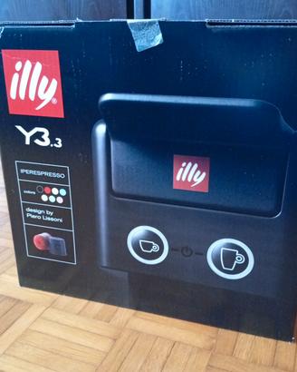 illy macchina caffè 