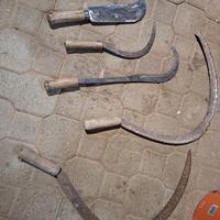 Antiche falci a mano