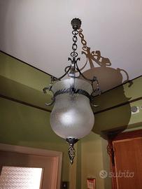 Lampadario e applique in ferro battuto