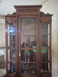 vetrina antica del 800