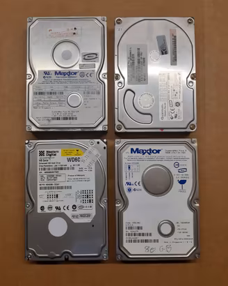 Lotto di 4 HardDisk 3,5 vintage IDE (15+20+60+80)