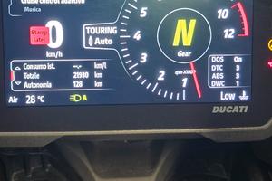 multistrada v4s  travel radar 