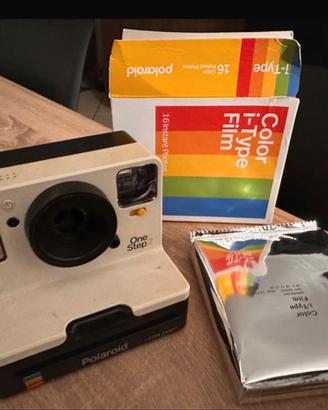 Polaroid