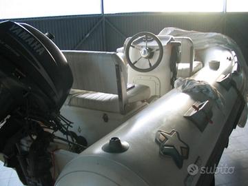 Gommone 4.30m, 8 posti