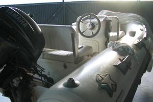 Gommone 4.30m, 8 posti con Motore Yamaha 40cv
