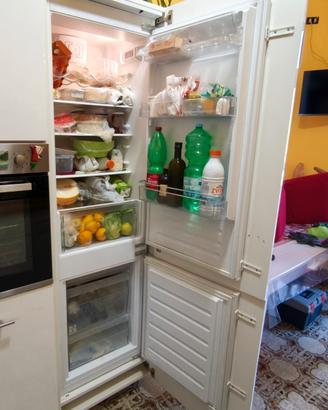 frigo ad incasso Ikea con mobile 