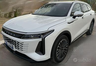 OMODA 9 PHEV AWD 2026 – Praticamente nuova