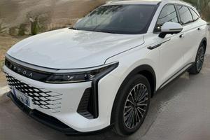 OMODA 9 PHEV AWD 2026 – Praticamente nuova
