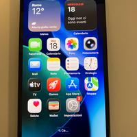iPhone 16e