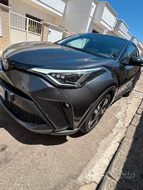 Toyota ch-r perfette condizioni