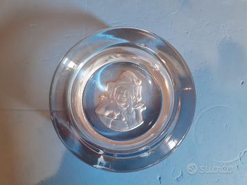 Posacenere di vetro con Jolly inciso