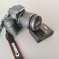 macchina fotografica Canon EOS 1200D