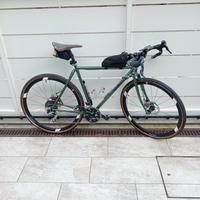 bici gravel Surly Straggler