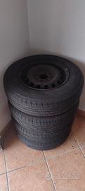 Gomme da neve 155/80 R13 79T con cerchi in ferro