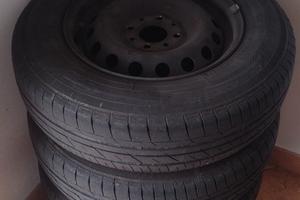 Gomme da neve 155/80 R13 79T con cerchi in ferro