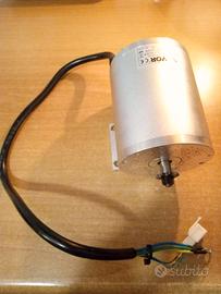 Motore elettrico, centralina, pedale, 48V 1800W.