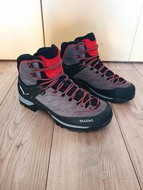 scarponi trekking Salewa 46 NUOVI 