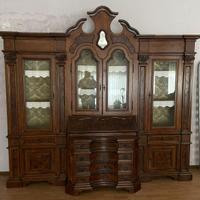 Imponente Credenza Monumentale
