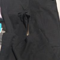 Pantalone nero lungo a zampa di elefante