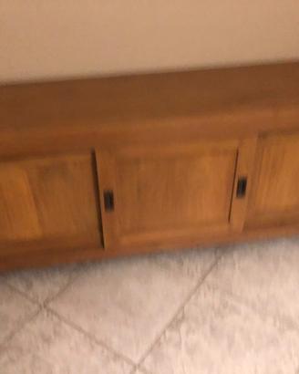 Mobile basso porta tv stile etnico