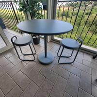 Tavolino + 2 sedie hiro design