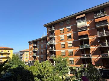 5 LOCALI A PRATO