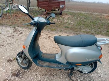 Piaggio Vespa 50 ET4