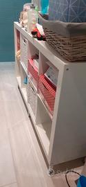 Mobile Ikea Kallax bianco 