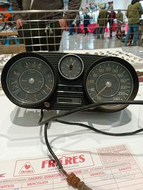 cruscotto strumenti mercedes 300 SEL 