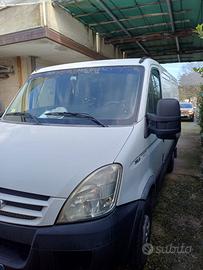 Furgone iveco