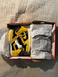 Nike dunk high, varsity maize 44.5/10.5