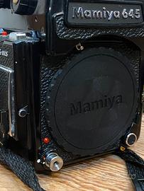 Mamiya 645 (e le altre 645) body cap