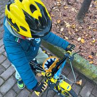 Bici batman bambino e accessori coordinati
