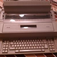 Macchina da scrivere Olivetti mod. ET 2250 MD